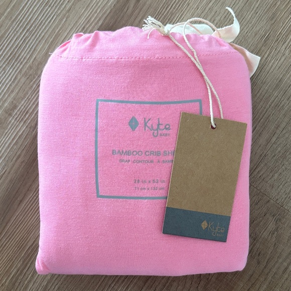 Kyte Baby Bamboo Crib Sheet in Rose - Picture 2 of 2